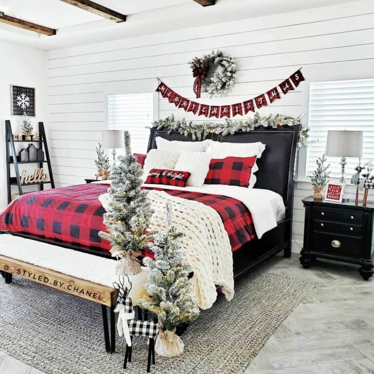 Farmhouse Bedroom Design Ideas for Christmas