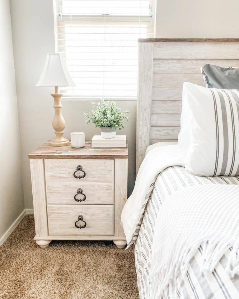 Farmhouse Inspired Cottage Décor