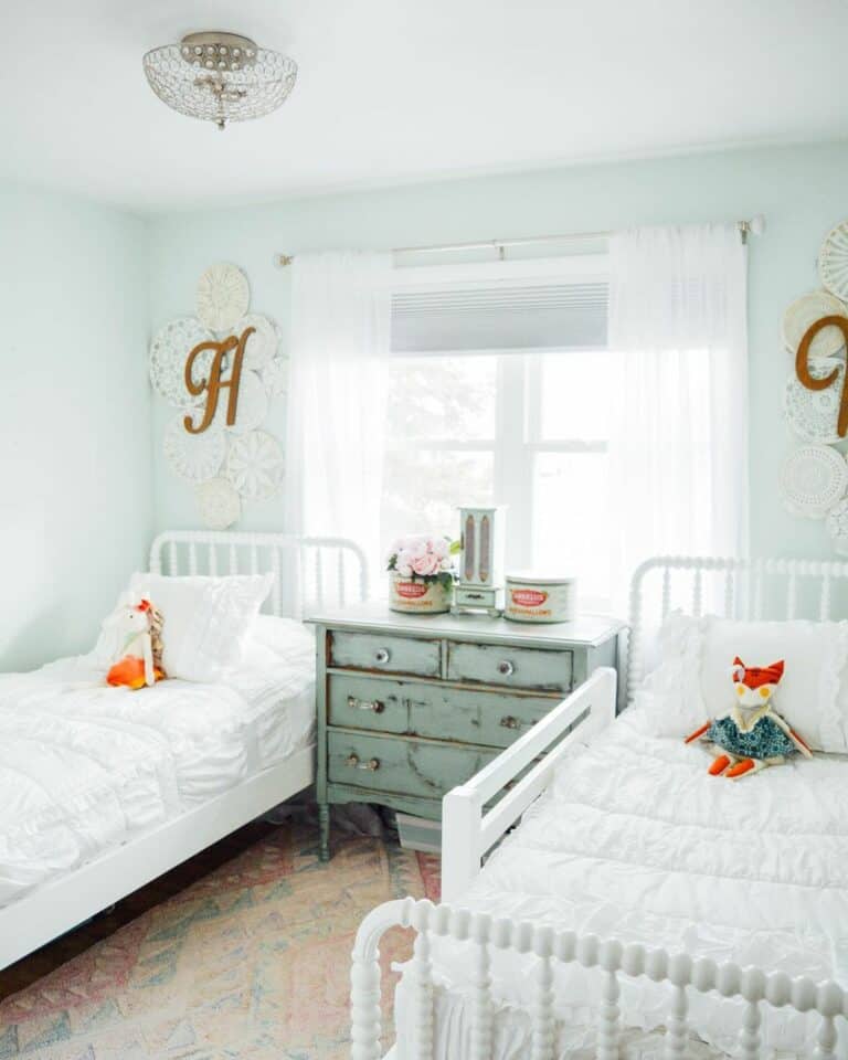 Girls' Room With White Twin Beds