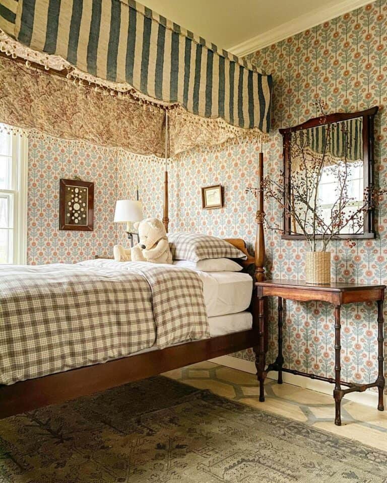 Handsome English Country Wall Design