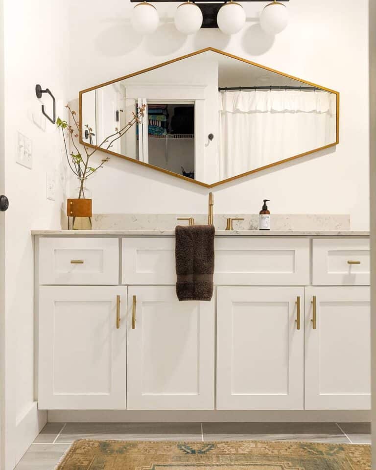 Modern Bathroom With Geometric Mirror