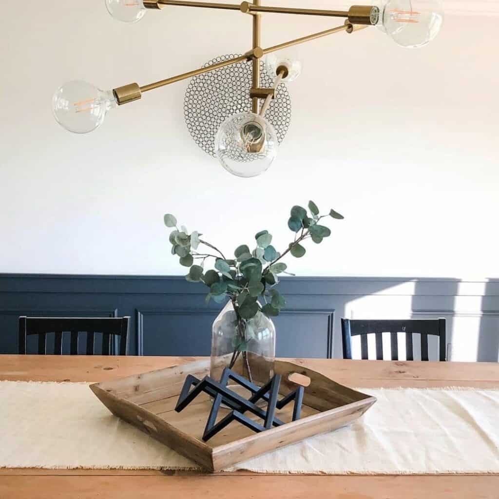 Modern Dining Room Tablescape