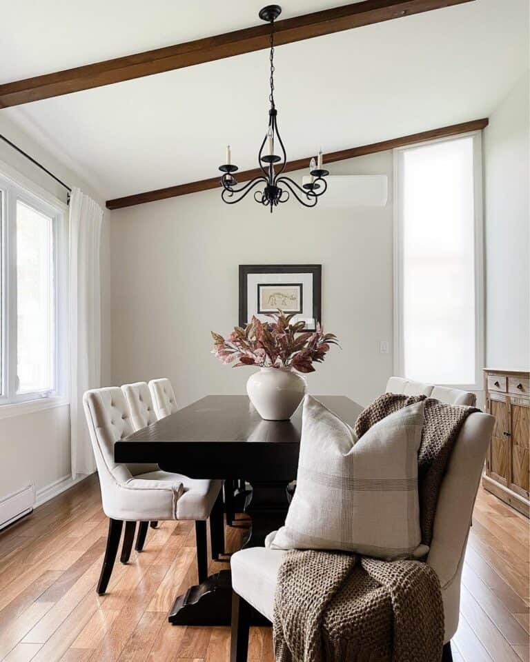 Monochromatic Dining Room With Contemporary Décor