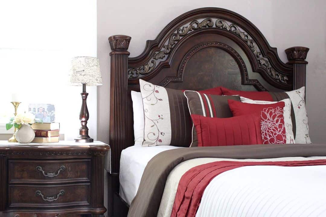 Rich Colors to Create an Elegant Bedroom - Soul & Lane