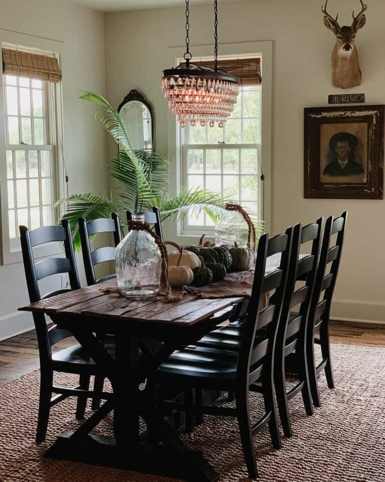 Rich Historic Table Décor