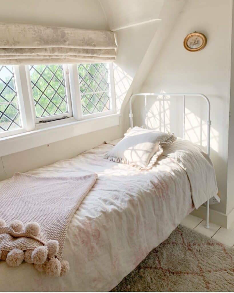 Small Bedroom Ideas With Natural Lighting