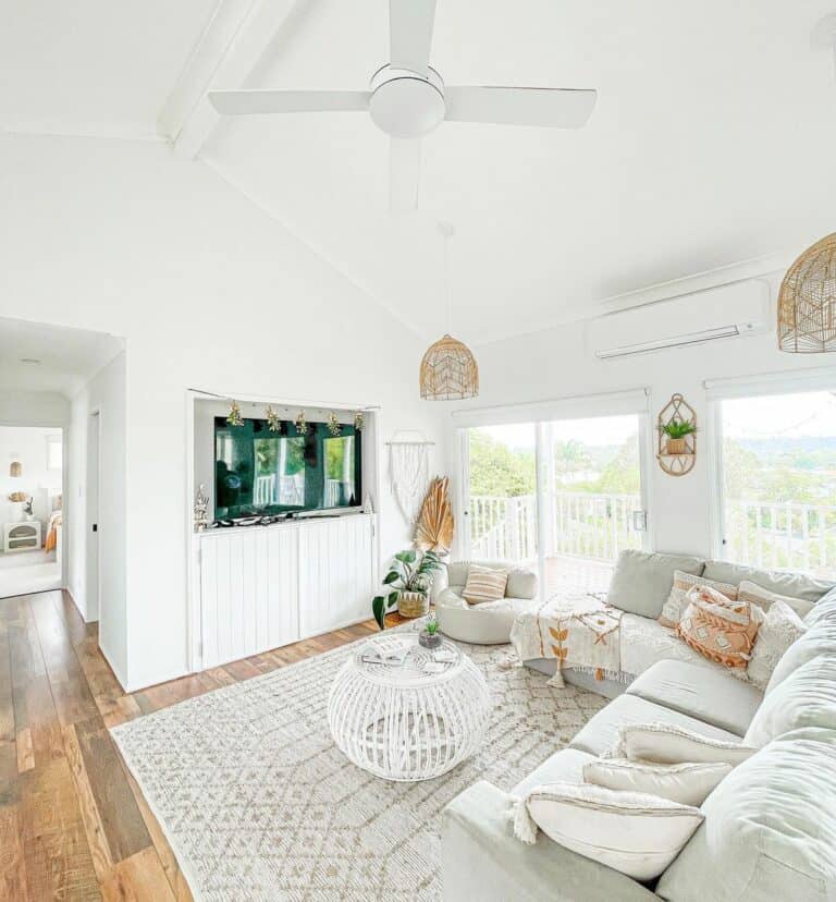 Summery White Lounge Room