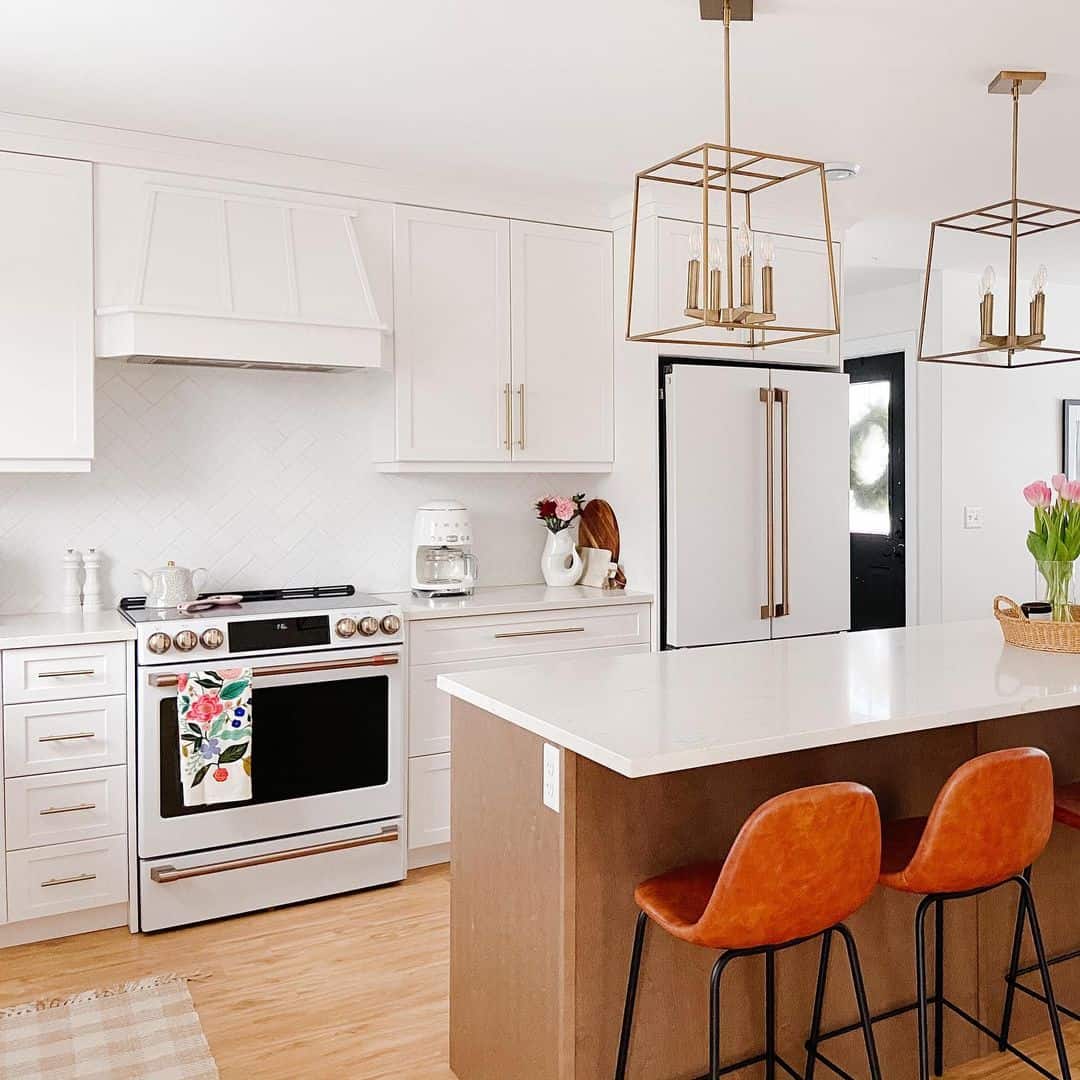 White Kitchen Cabinets With White Appliances - Soul & Lane