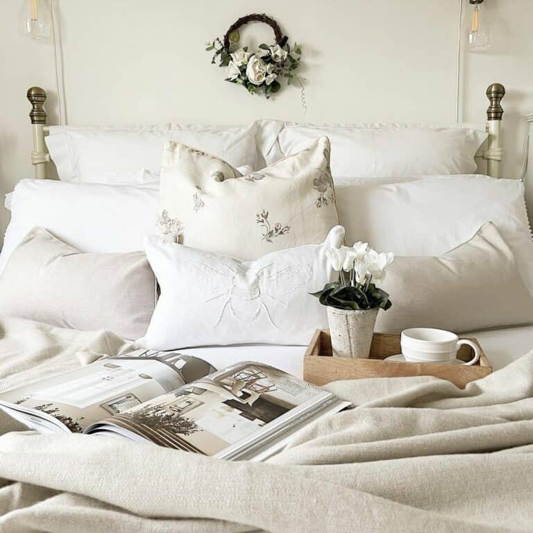 White and Beige Modern Bedroom Décor