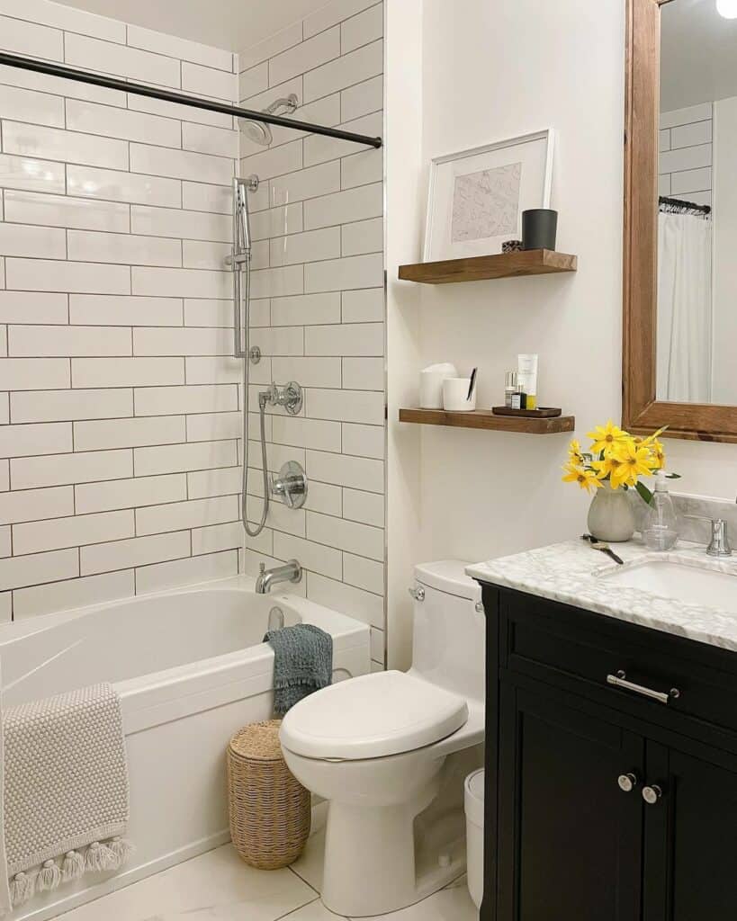 28 Small Full Bathroom Ideas That Make a Big Statement