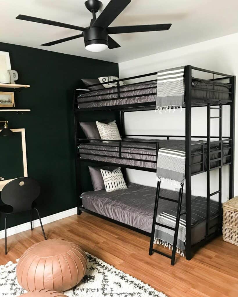 Children's Bunk Beds With Black Wall