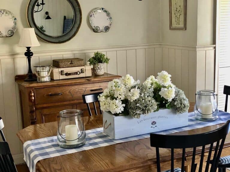 Classic Sideboard Enhances Dining Room Décor