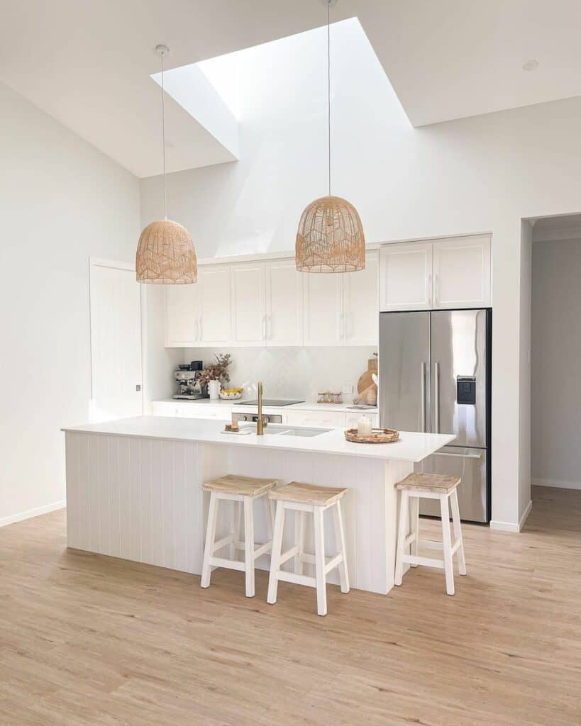 Coastal All White Kitchen Ideas