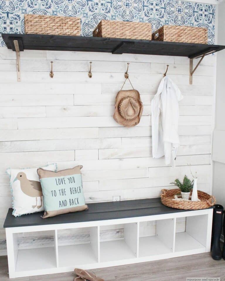 Coastal Farmhouse Mudroom