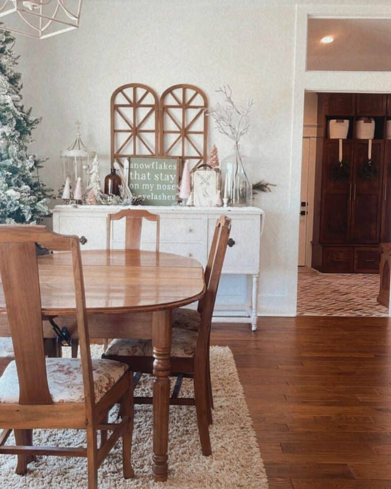 Console Table Décor