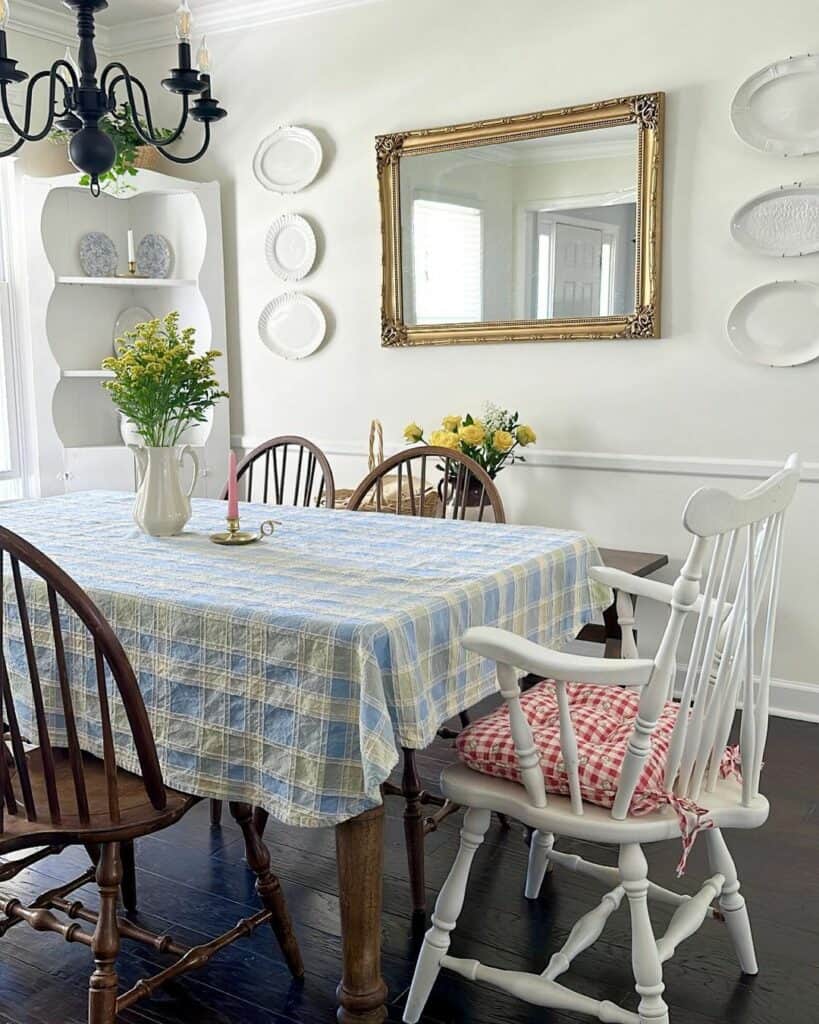 Cottage Dining Room With Plaid Tablecloth