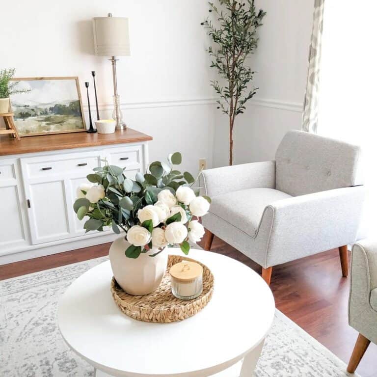 Décor Ideas for White Farmhouse Living Room