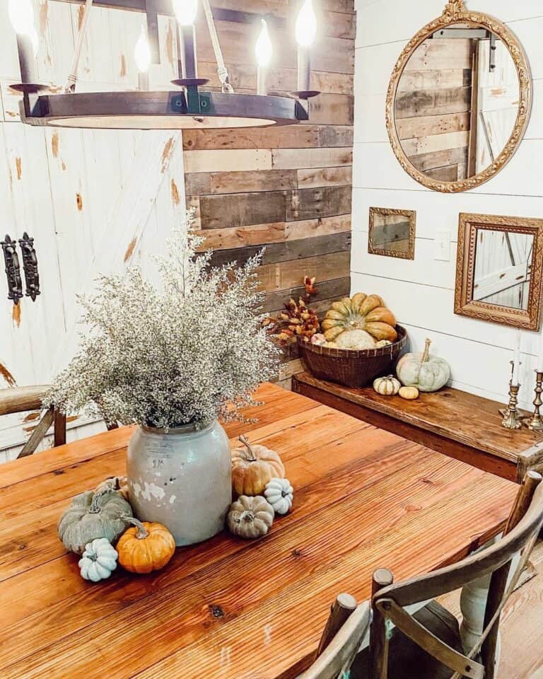 Farmhouse Dining Room With Wall Décor