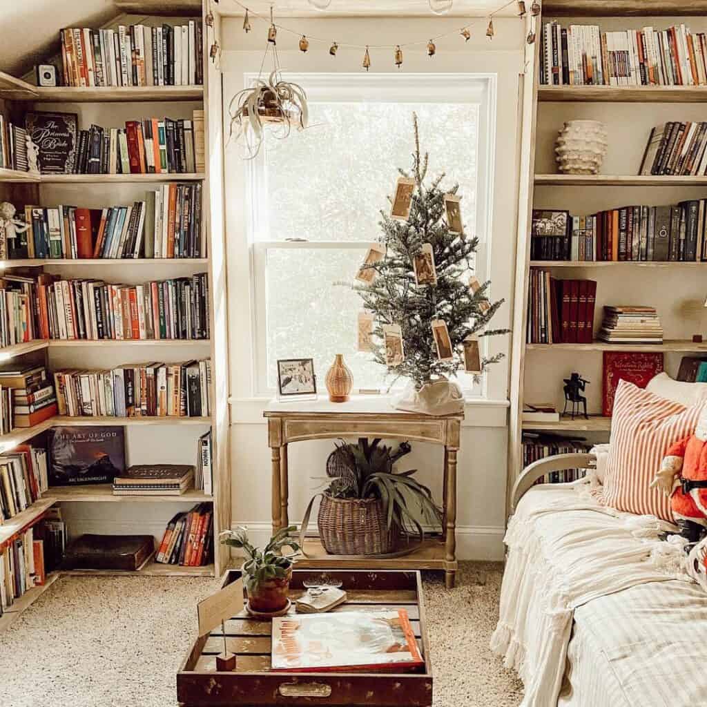 Farmhouse Reading Room Ideas With Christmas Décor