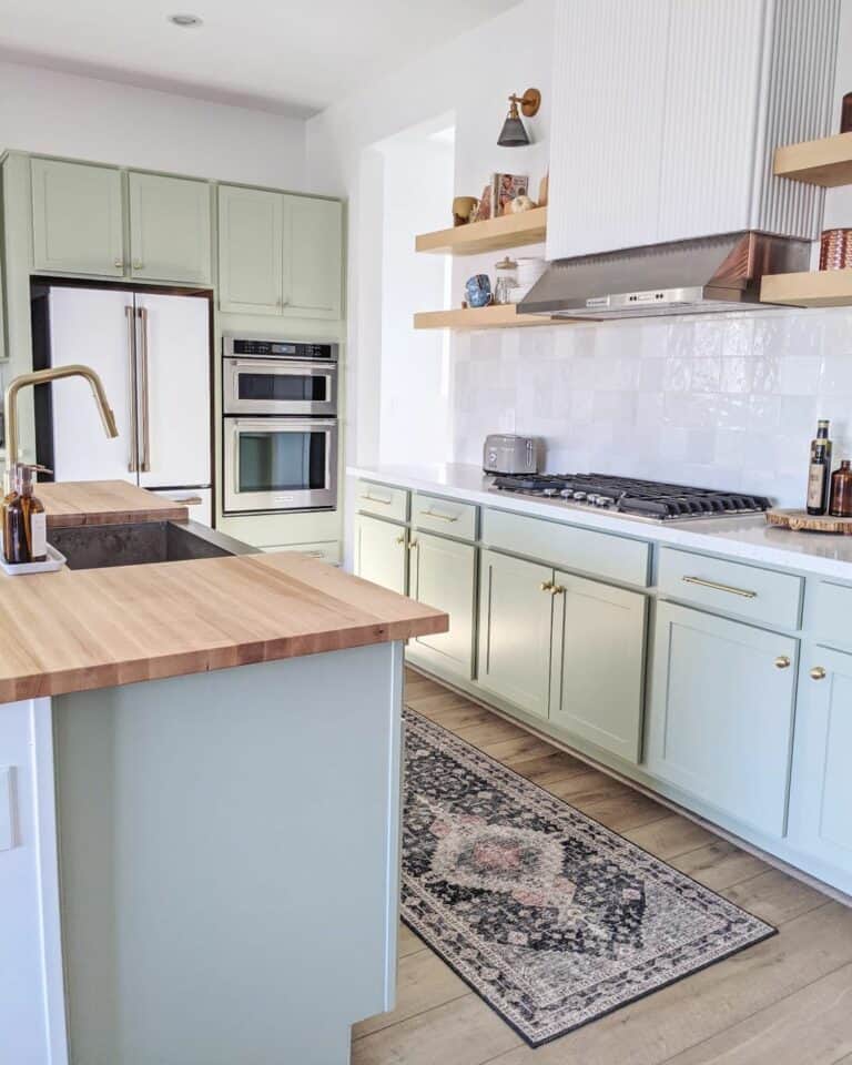 Green Cabinets Provide a Fresh Look