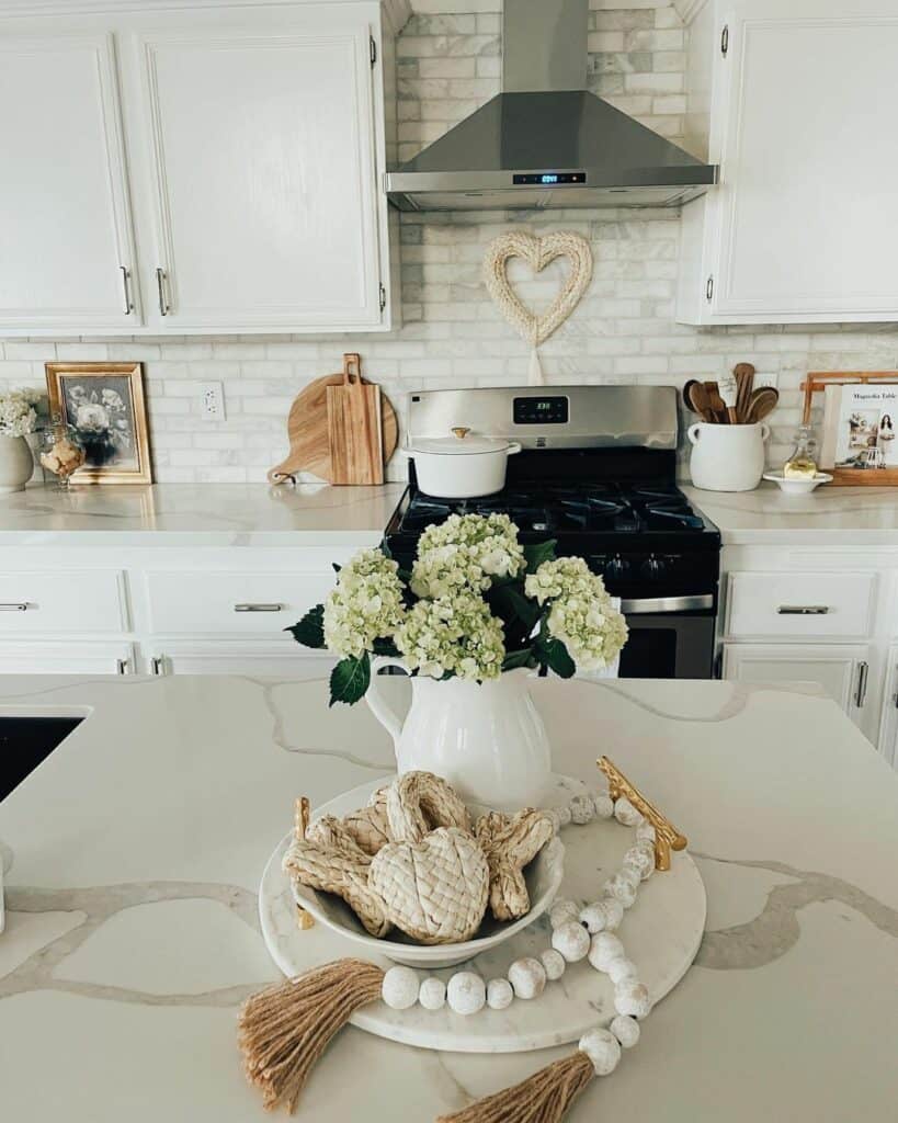 Kitchen Island With White and Gray Marble Countertop