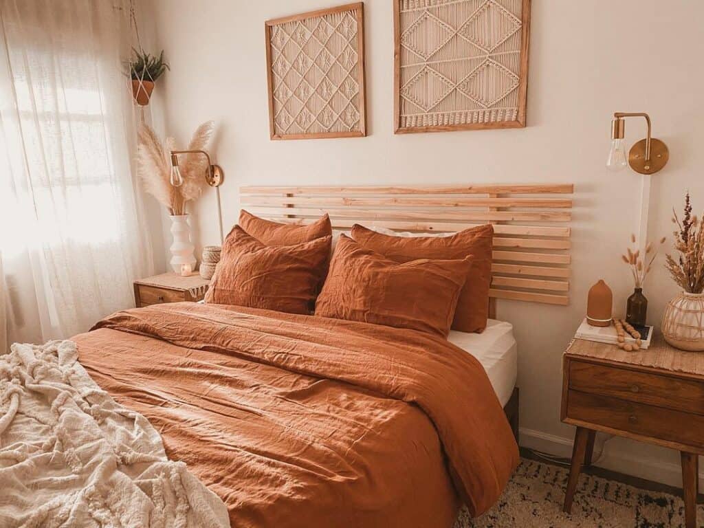 14 Headboard Alternatives To Revamp Your Cozy Bedroom