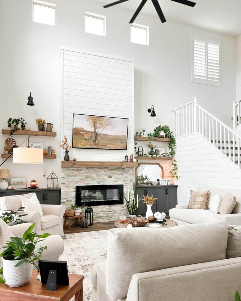 Modern Country Décor in a Cheerful Family Room