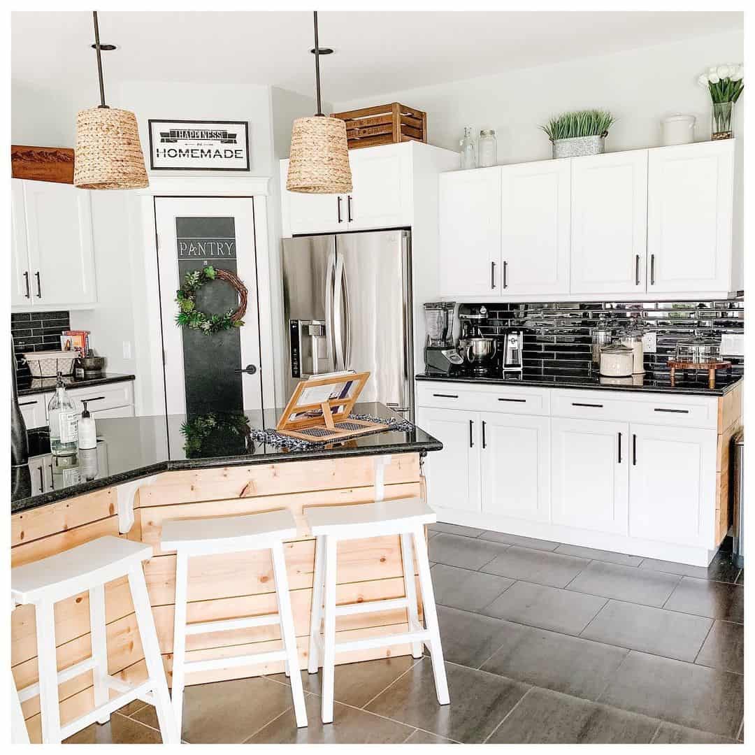 Modern Farmhouse Kitchen With Black Countertops - Soul & Lane