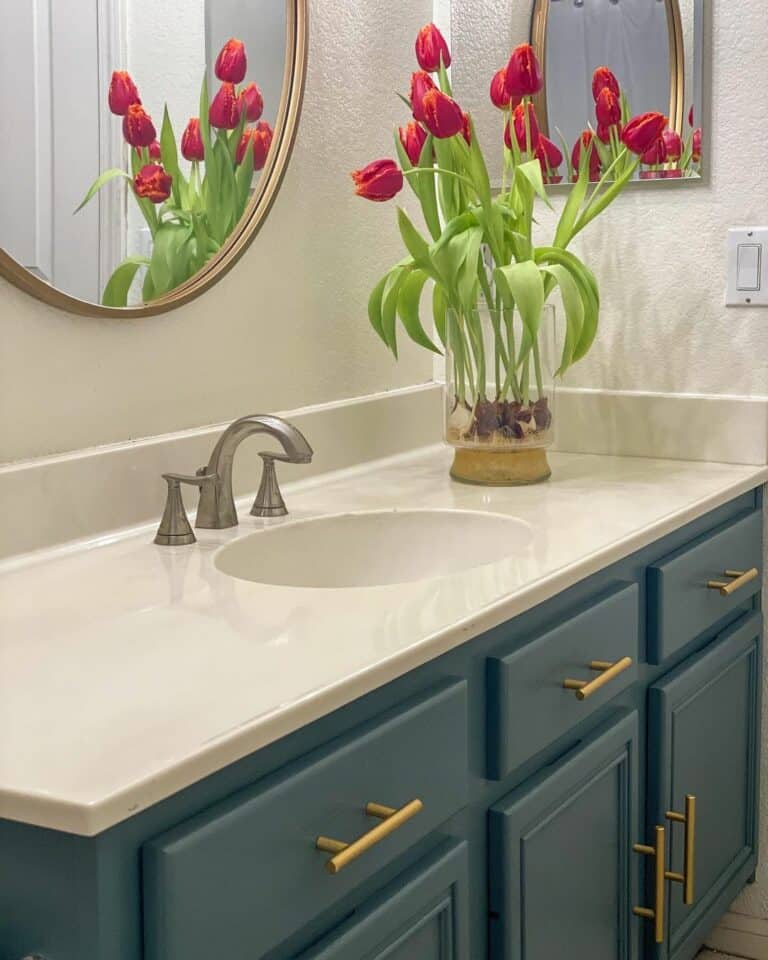 Navy Blue and Cream Bathroom Vanity Décor