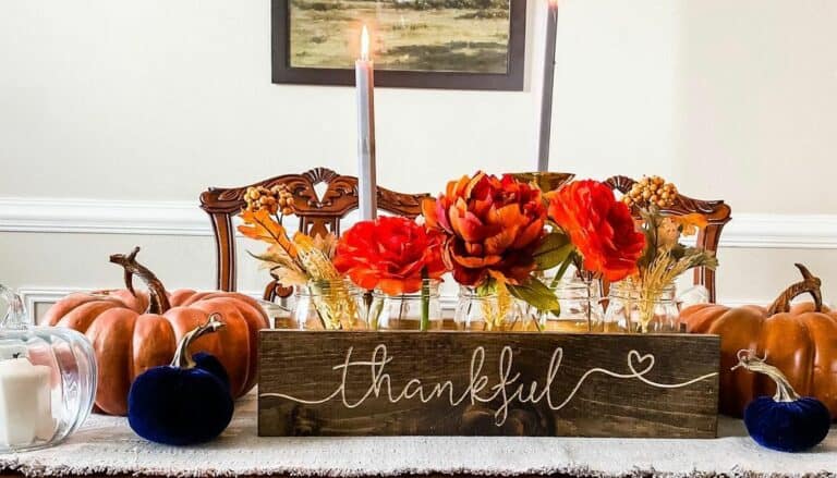 Rustic Autumnal Centerpieces for a Small Dining Table