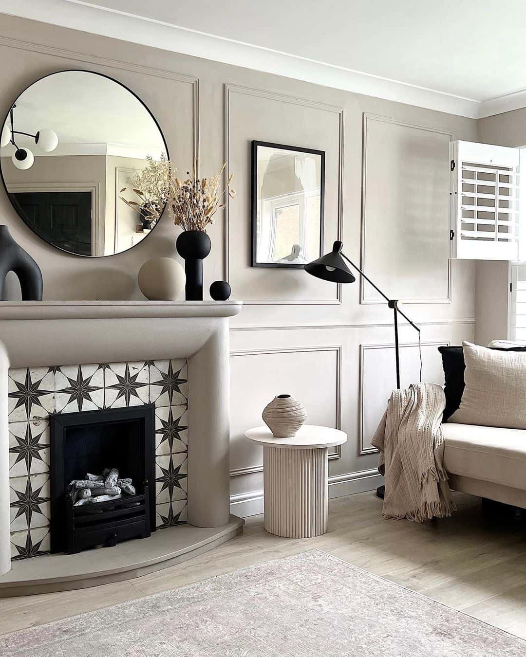 Curated visual reference: Scandinavian Monochrome Living Room Photo Inspiration
