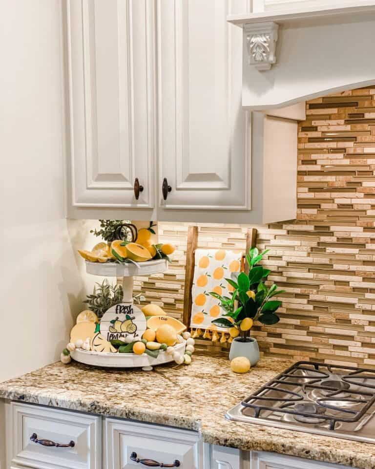 Tan Kitchen Countertop With Lemon Spring Décor
