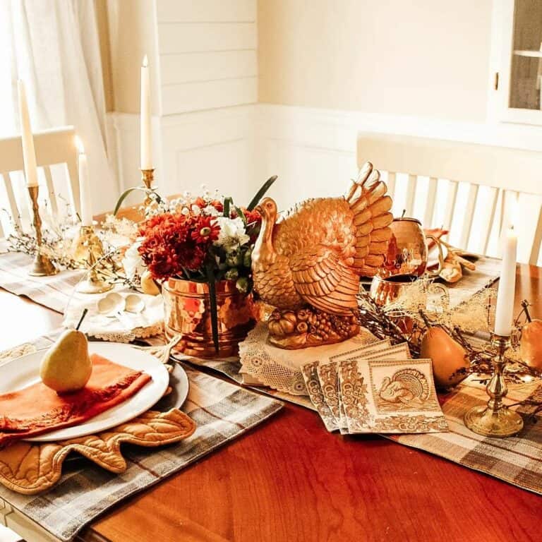 Thanksgiving Table Décor Ideas With Copper and Gold Accents