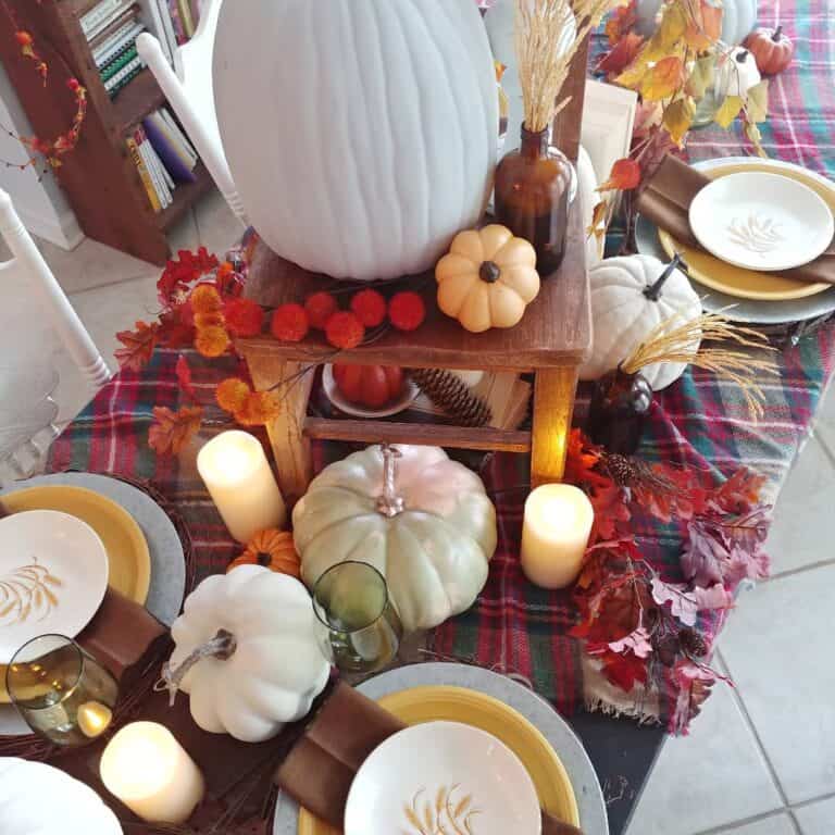 Vintage Plaid Table Décor for Thanksgiving