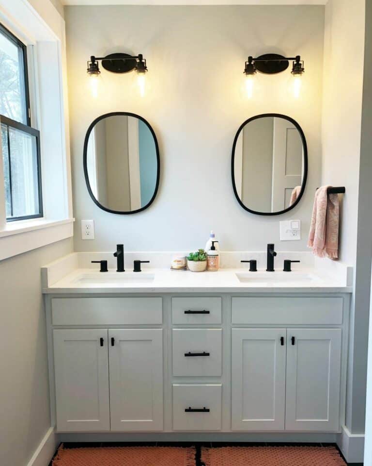 Warm Lighting Creates a Summery Bathroom