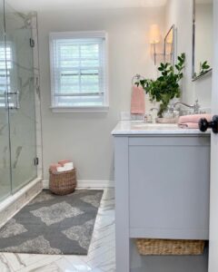 White and Gray Marble Tile Small Full Bathroom Ideas