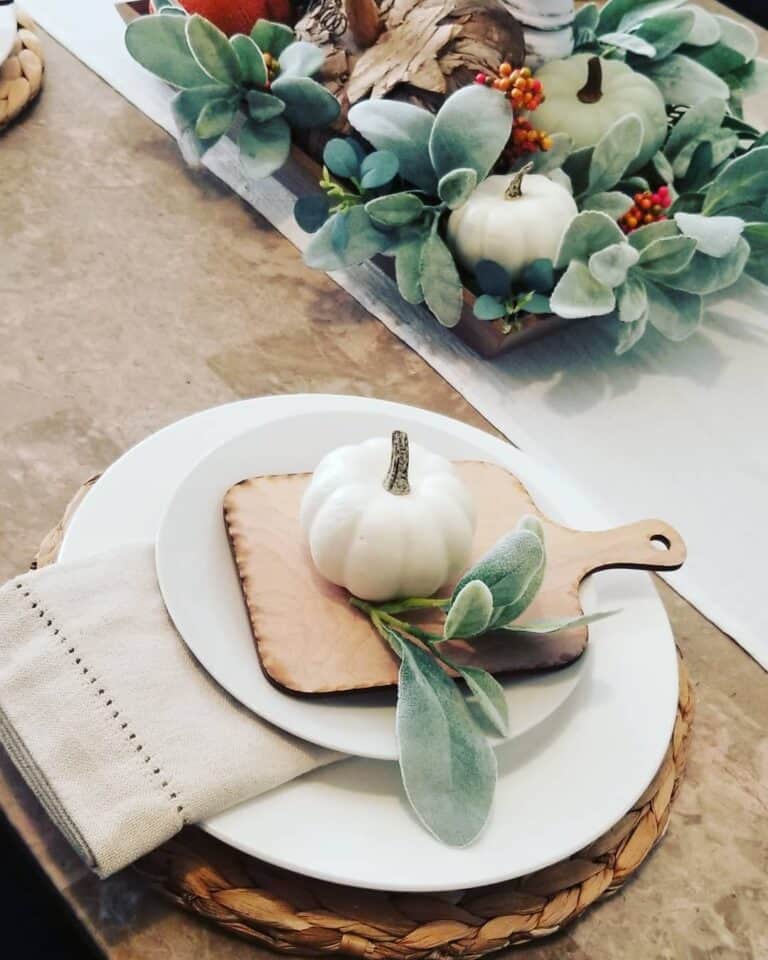 White and Green Pumpkin Tablescape