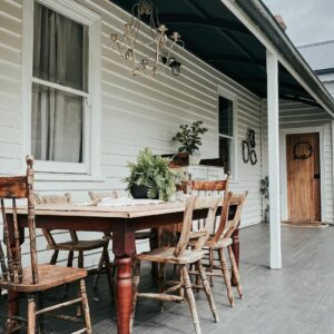 Rustic Beauty for Outdoor Dining