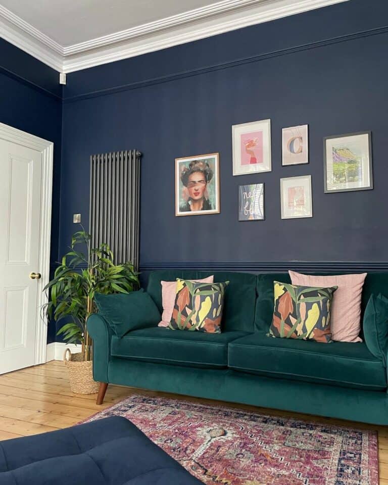 Artistic Influence for Decorating a Living Room
