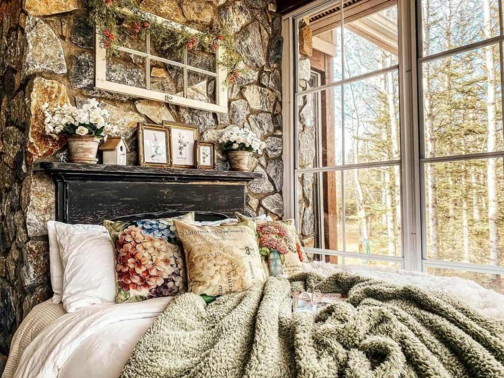 28 Farmhouse Rustic Bedroom Ideas for a Cozy Night’s Sleep