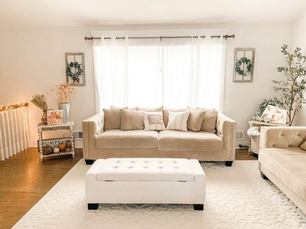 Charming Farmhouse Living Room