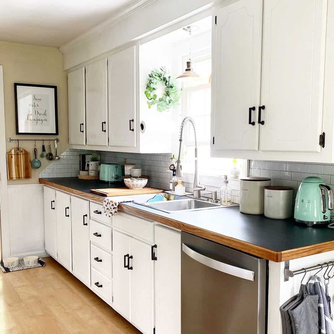 27 Charming Cottage Kitchen Ideas for Small Spaces