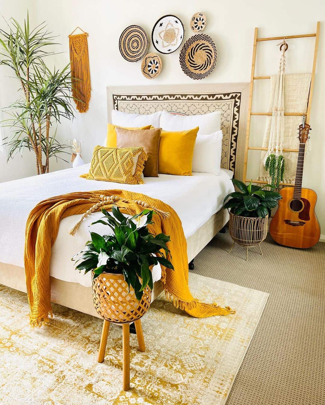 Decorative Plates as Wall Ideas for Bedroom Soul & Lane