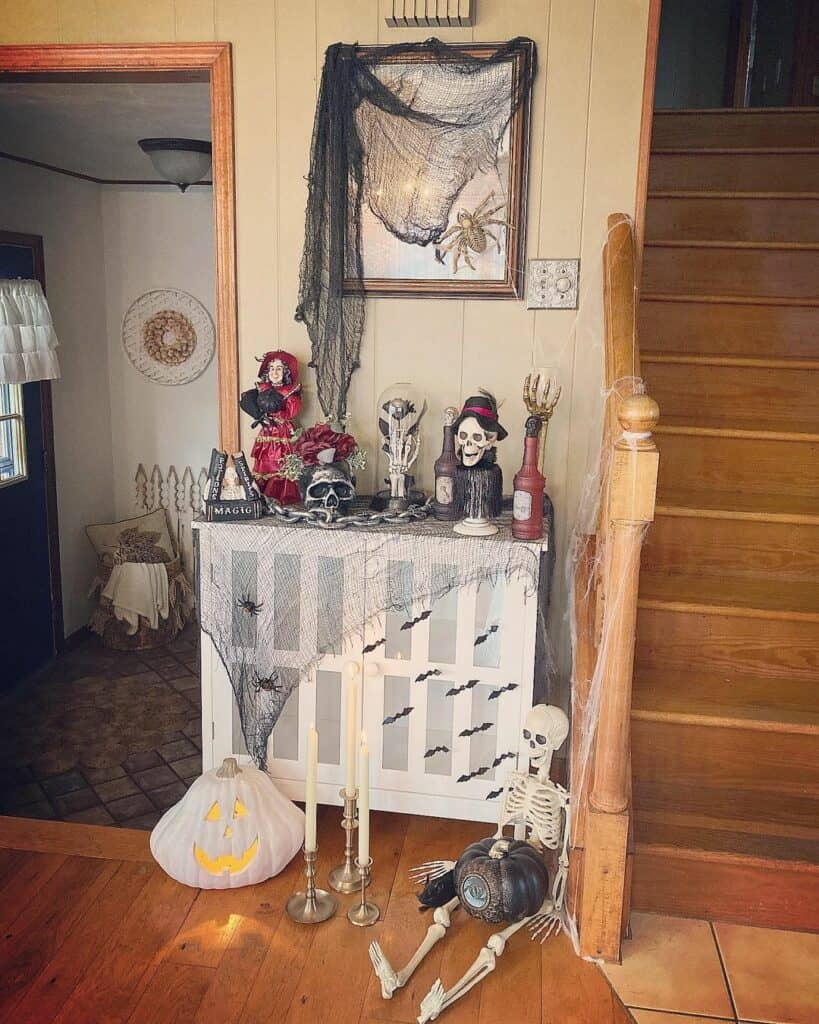 Entryway Halloween Décor Ideas