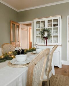 Festive Dining Room Ideas