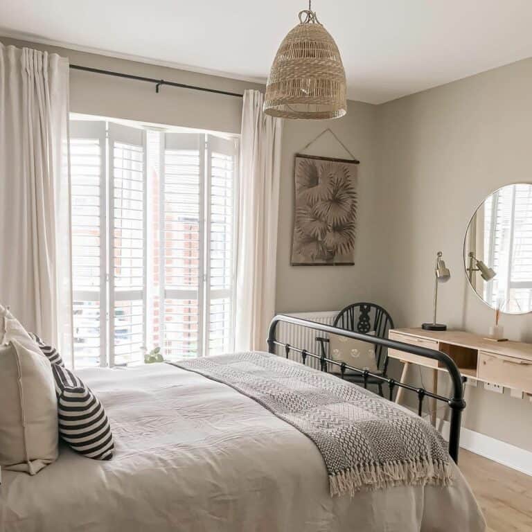 Full-length Shutters and Neutral Walls