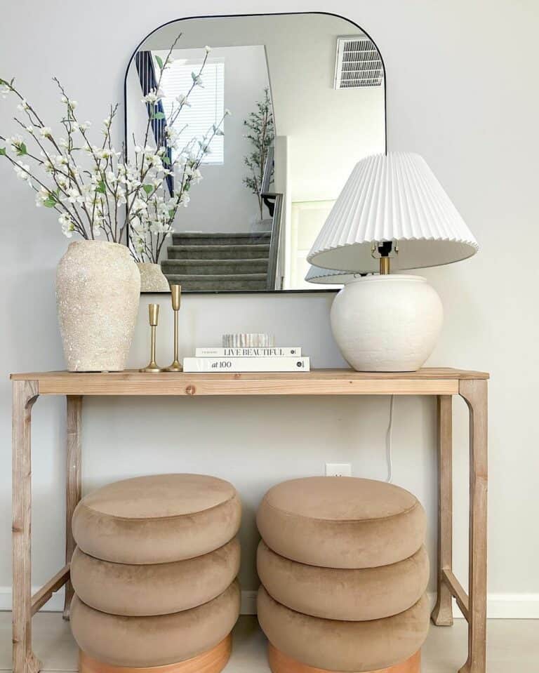 Inviting Foyer With White Table Décor