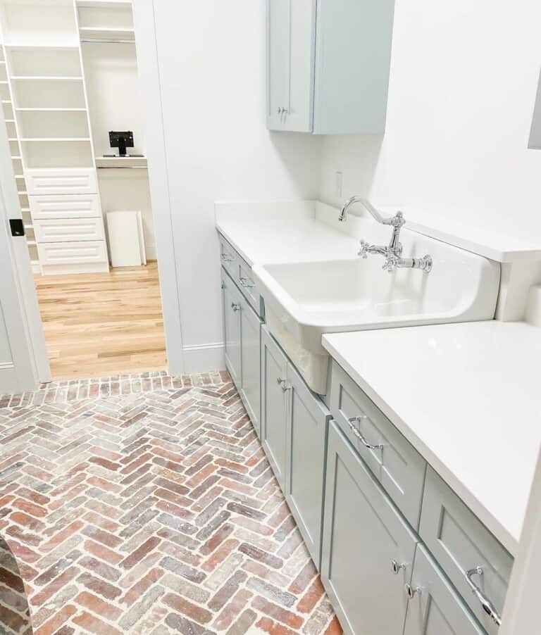 Light Gray Cabinets With a Blue Undertone