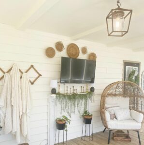 Living Room Décor Used on a Porch