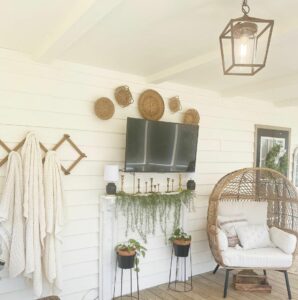 Living Room DÃ©cor Used on a Porch